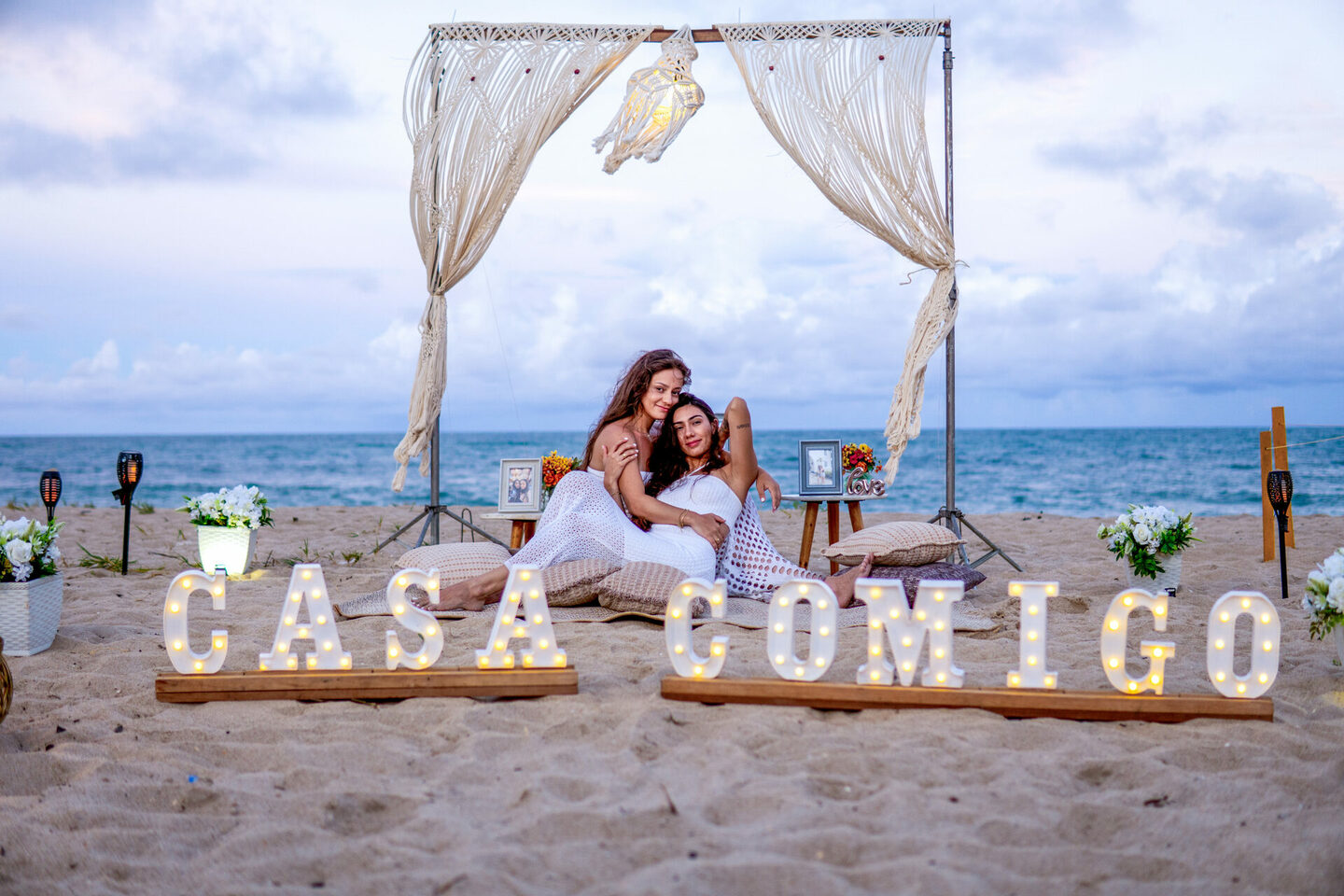 Pedido de Casamento de Giovanna & Jéssica | Praia de Maracaípe - ZPorto de Galinhas PE