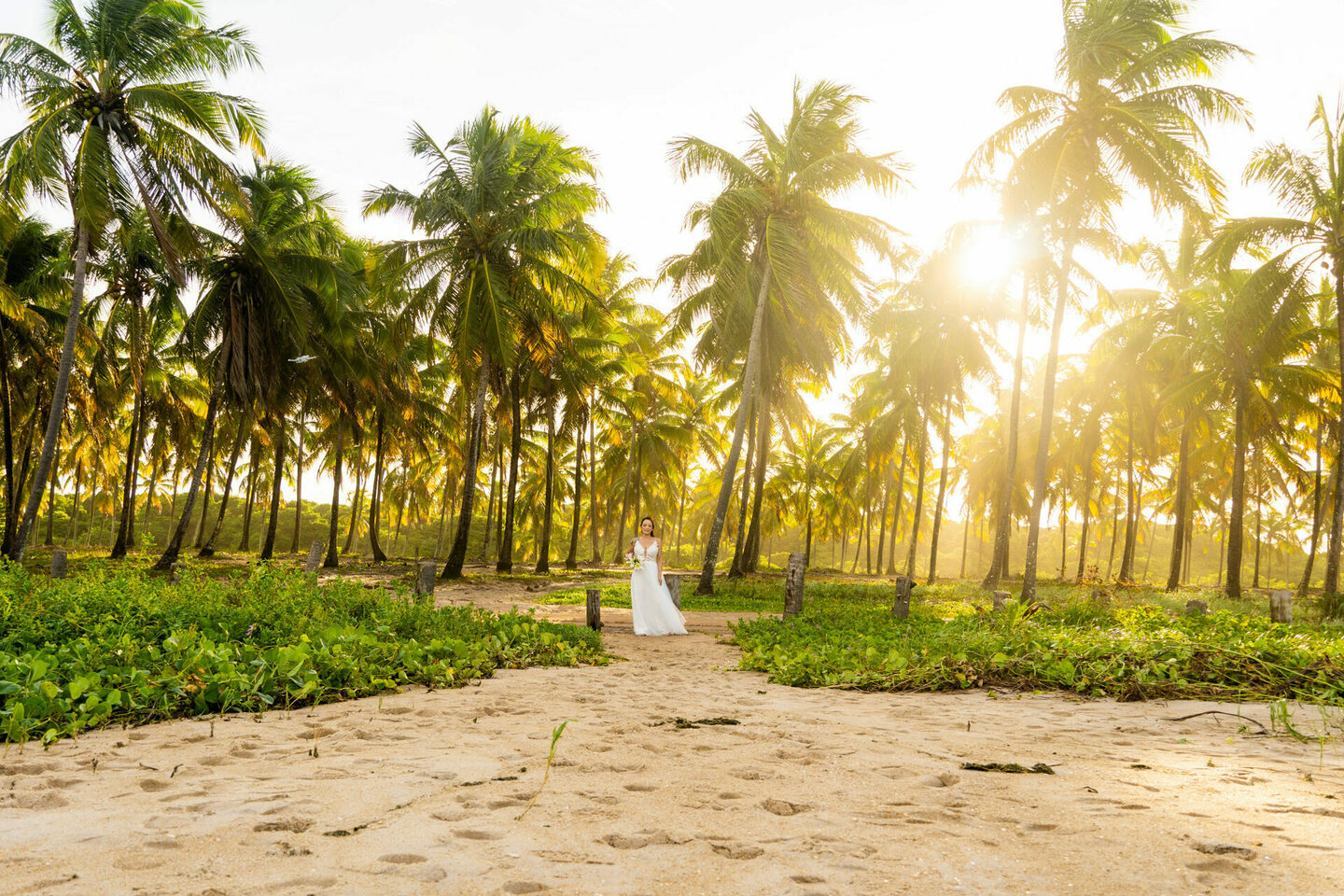 Casamento Intimista pé na areia com Taciane & Michael | Praia de Maracaípe Porto de Galinhas PE